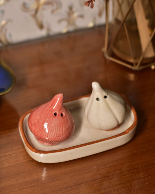 Onion and Garlic Salt and Pepper Tableware