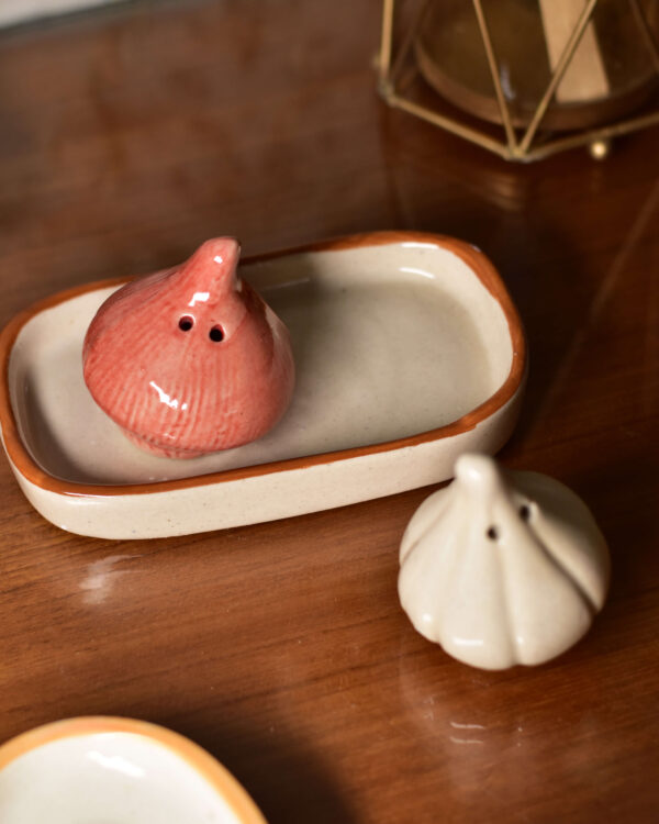 Onion and Garlic Salt and Pepper Tableware