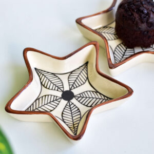 Star Black Snack Plate