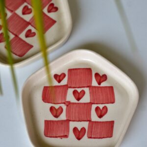 Heart grid ceramic plate